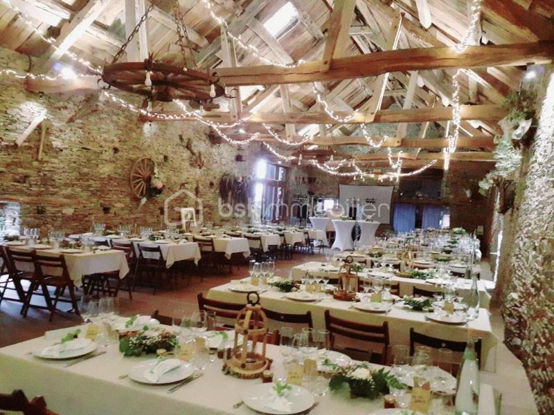 Propriété - 271 m² - 10 pièces