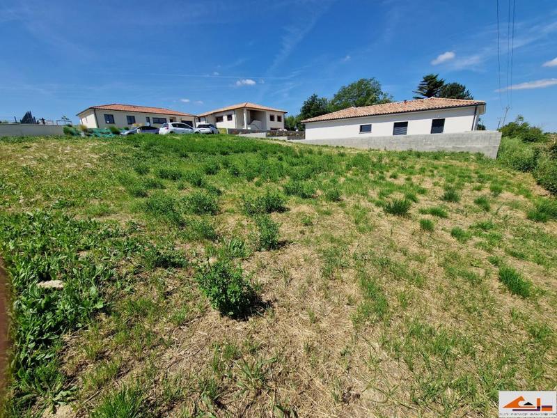 Terrain constructible - 800 m²
