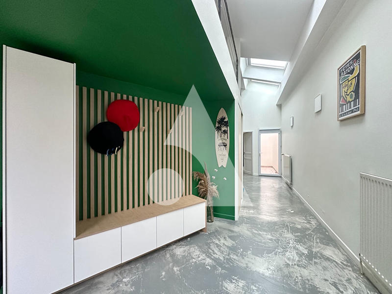 Maison - 104 m² - 4 pièces