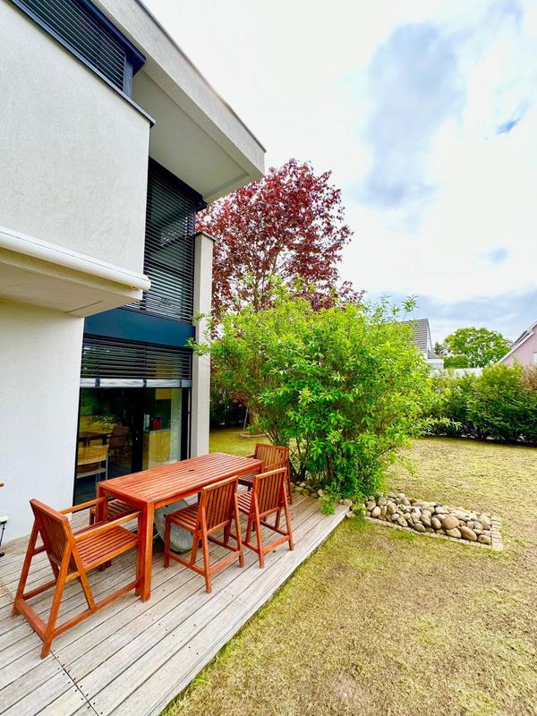 Maison - 187 m² - 7 pièces