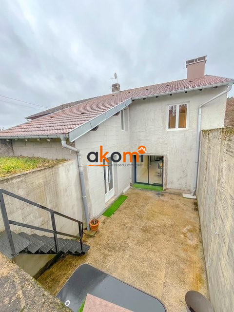 Maison - 121 m² - 6 pièces