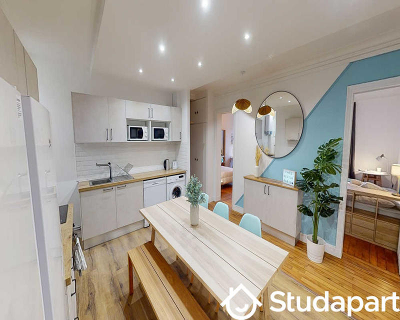 Chambre - 100 m² - 1 pièce