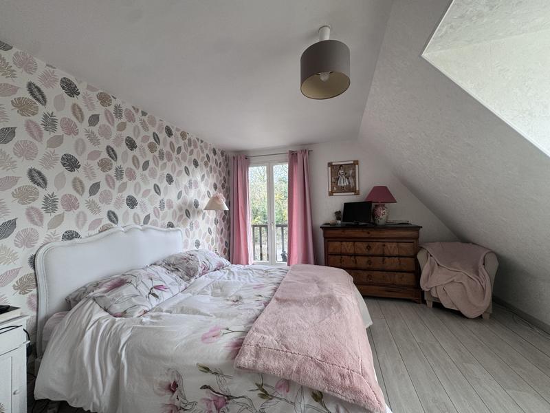 Maison - 96 m² - 4 pièces