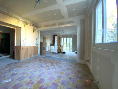 Maison - 103 m² - 4 pièces