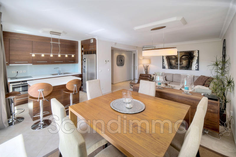 Appartement - 82 m² - 4 pièces