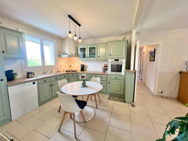 Maison - 135 m² - 6 pièces