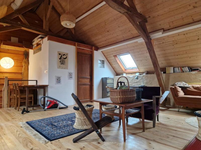 Maison - 246 m² - 10 pièces