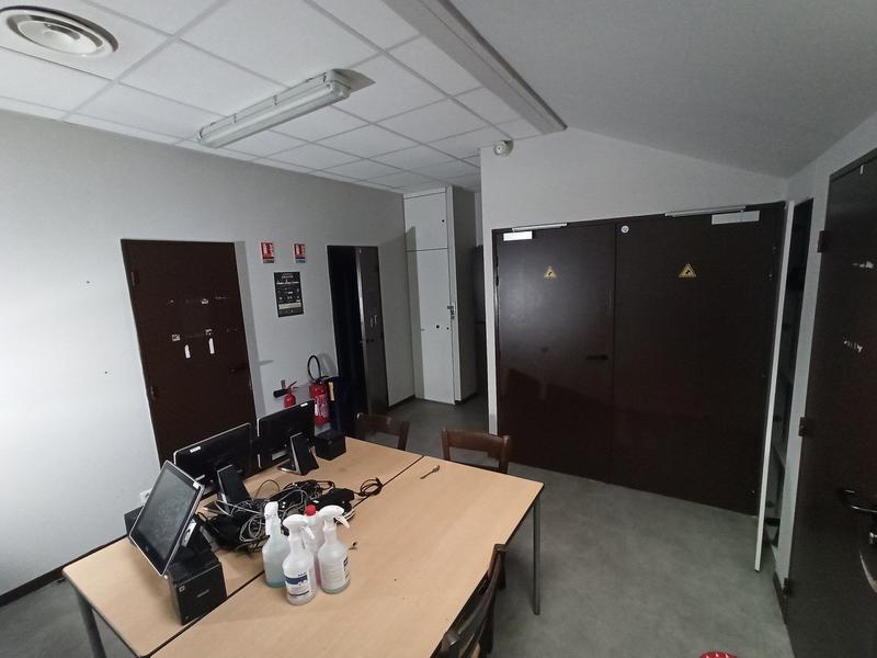 Local commercial - 373 m²