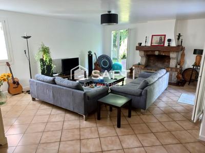 Maison - 167 m² - 7 pièces