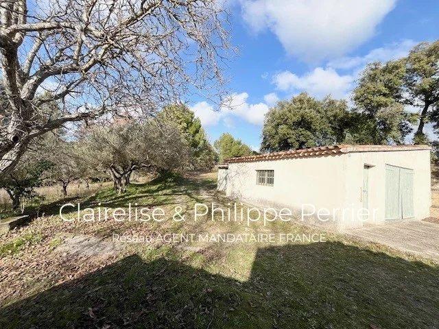 Propriété - 101 m² - 6 pièces