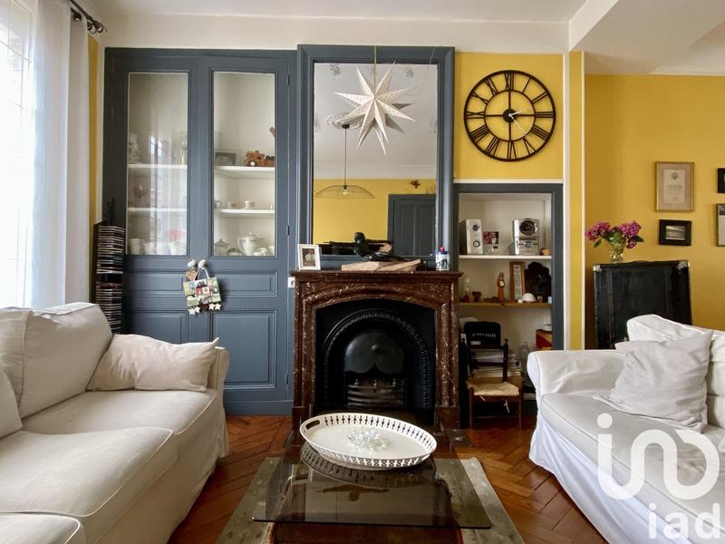 Maison - 195 m² - 10 pièces