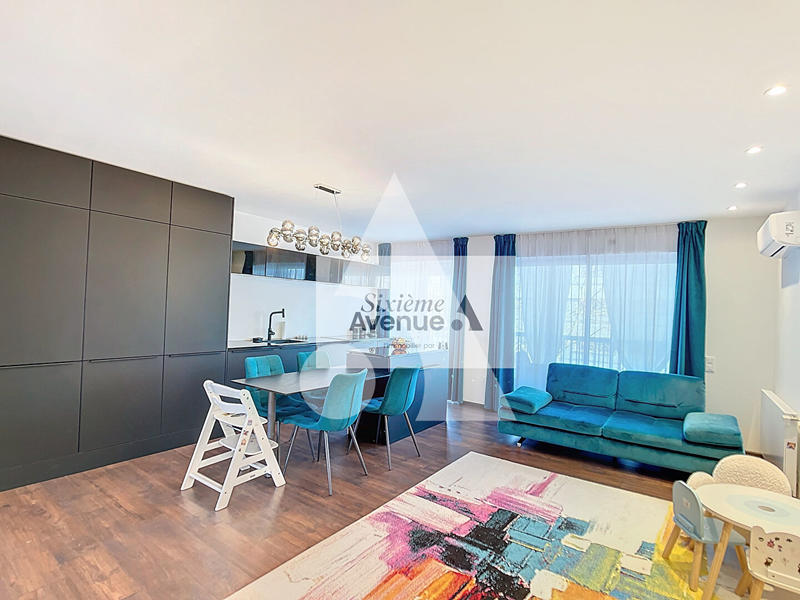 Appartement - 75 m² - 3 pièces