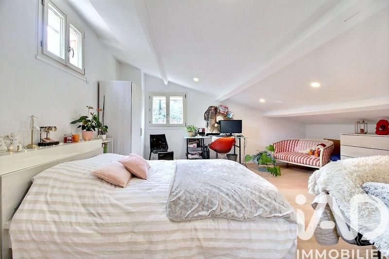 Maison - 200 m² - 5 pièces