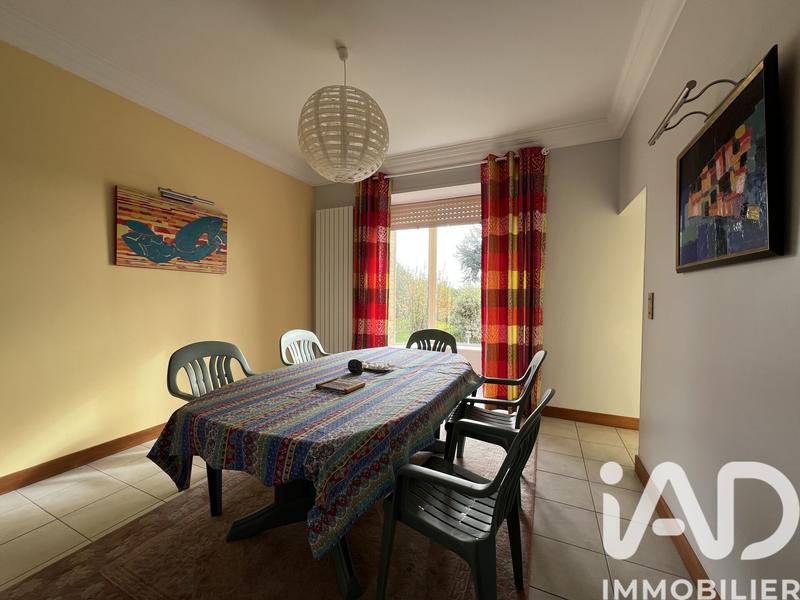 Maison - 231 m² - 11 pièces