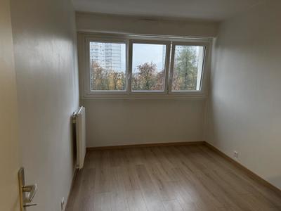 Appartement - 67 m² - 1 pièce