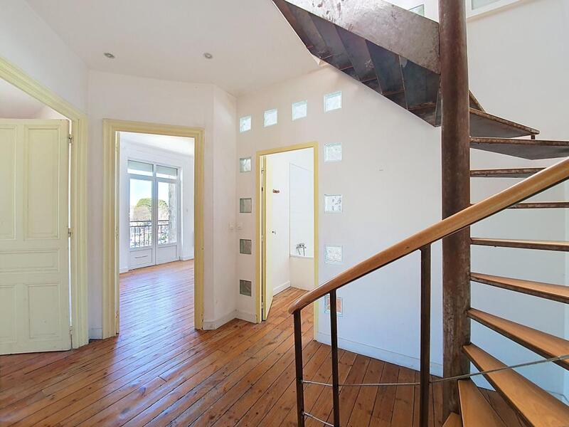 Appartement - 152 m² - 4 pièces