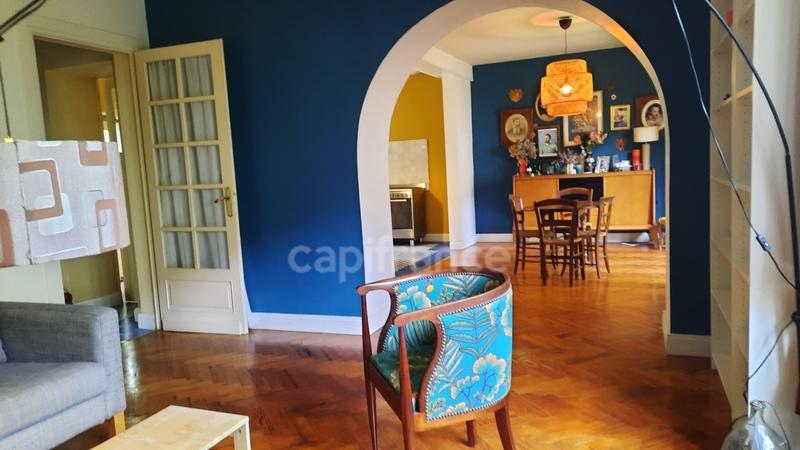 Maison - 210 m² - 5 pièces