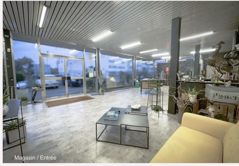 Local commercial - 1 550 m²