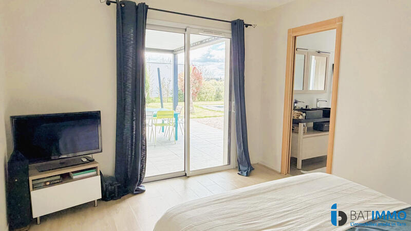 Maison - 196 m² - 5 pièces