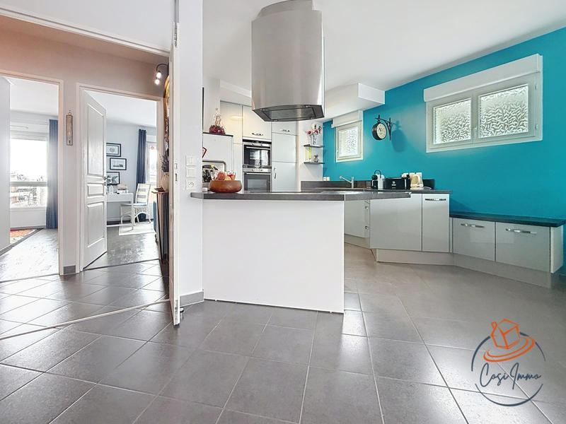 Appartement - 94 m² - 4 pièces