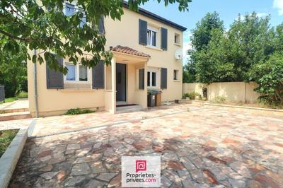 Maison - 121 m² - 6 pièces