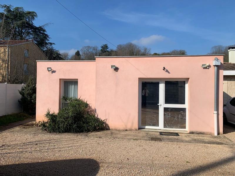 Maison - 245 m² - 8 pièces