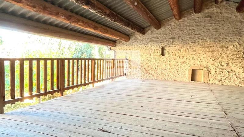 Propriété - 409 m² - 11 pièces