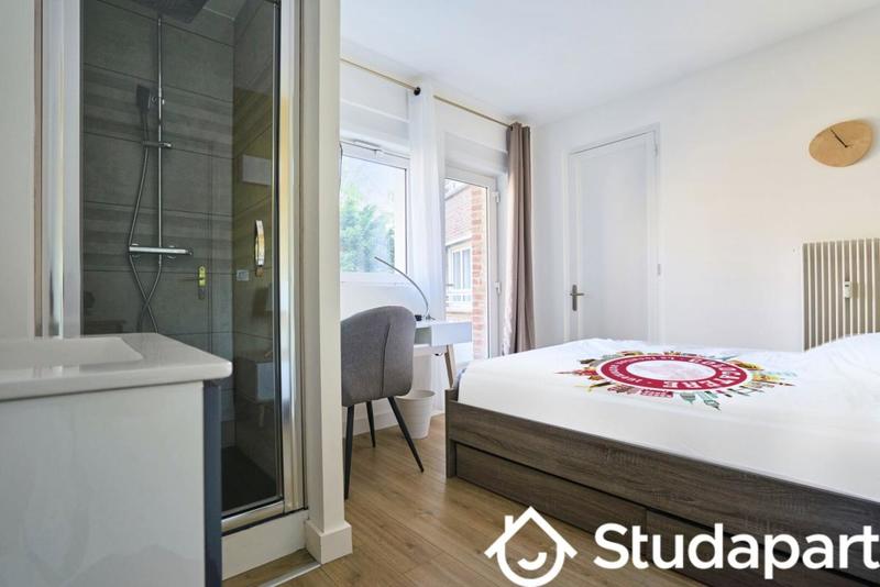 Chambre - 10 m² - 1 pièce