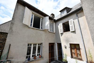 Maison - 93 m² - 5 pièces