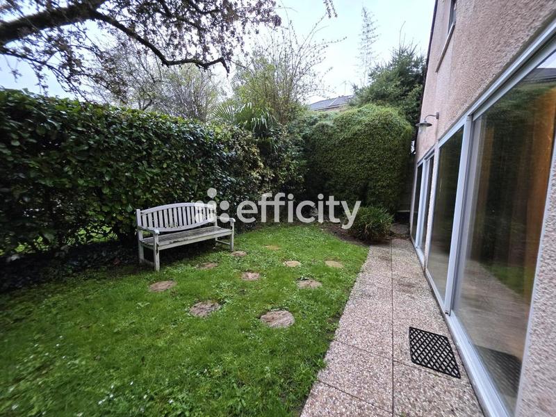 Pavillon - 182 m² - 8 pièces