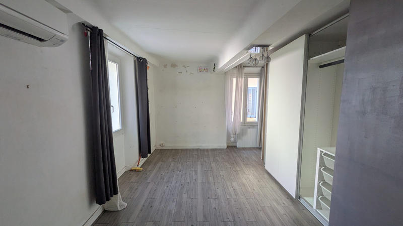 Maison - 93 m² - 5 pièces