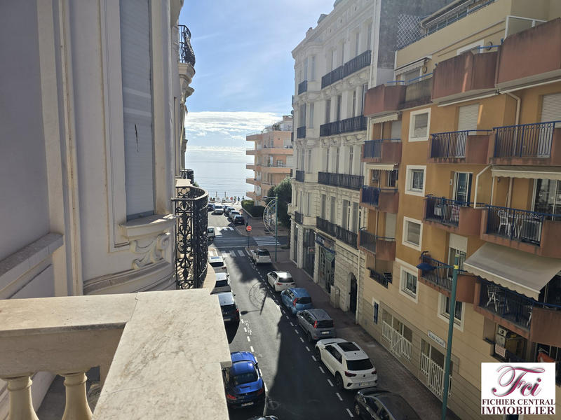 Appartement - 152 m² - 6 pièces