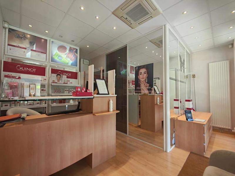 Beauté / Bien-être - 40 m² - 4 pièces