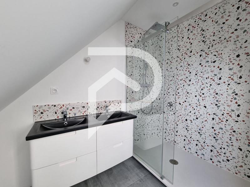 Maison - 117 m² - 5 pièces