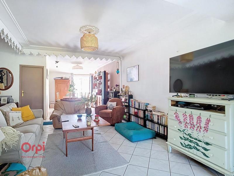 Maison - 98 m² - 4 pièces