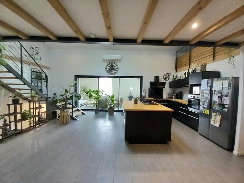 Maison - 160 m² - 6 pièces