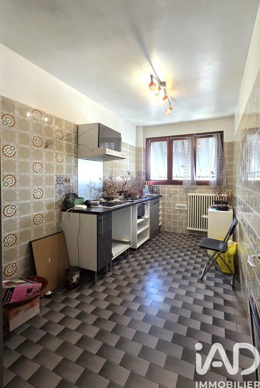 Maison - 200 m² - 8 pièces