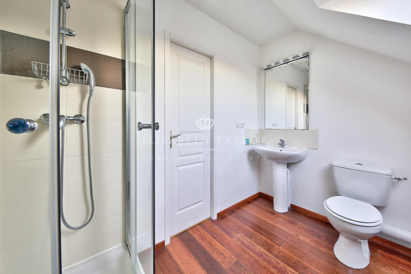 Maison - 157 m² - 5 pièces