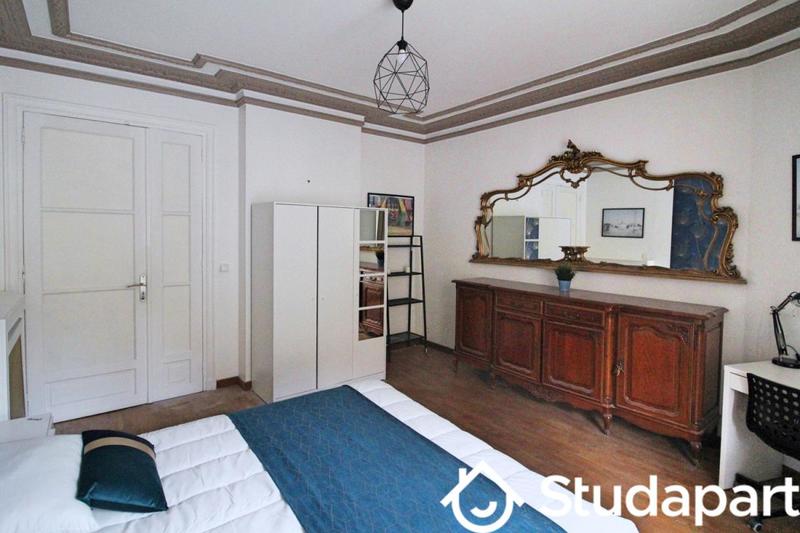 Chambre - 11 m² - 1 pièce