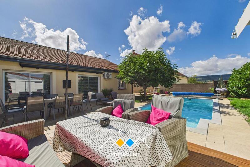 Maison - 91 m² - 5 pièces