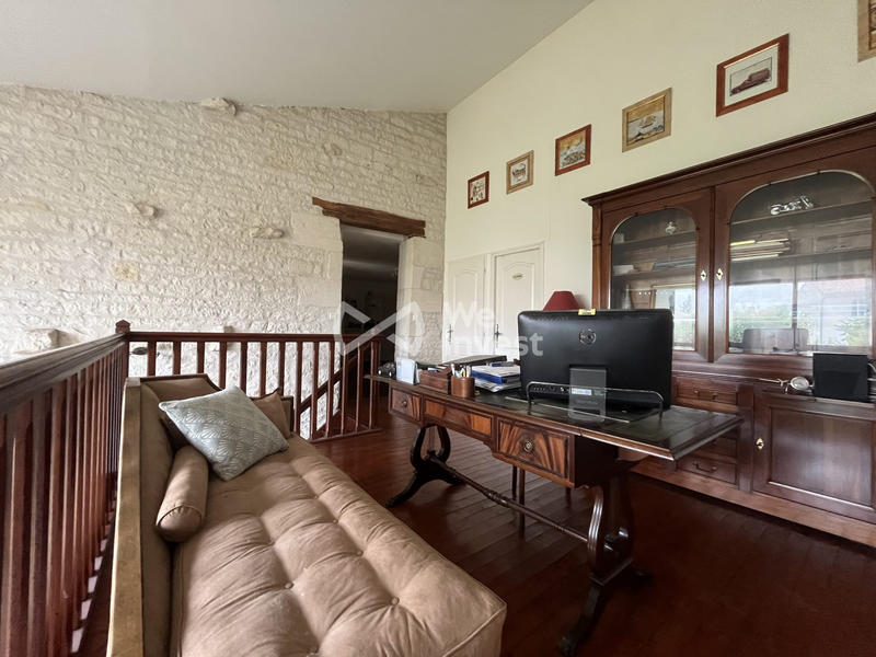 Maison - 263 m² - 5 pièces
