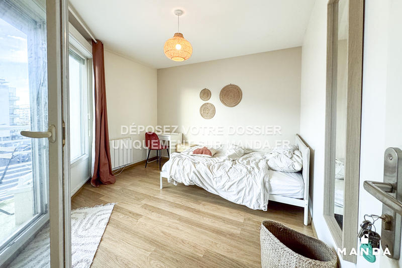 Chambre - 10 m² - 5 pièces