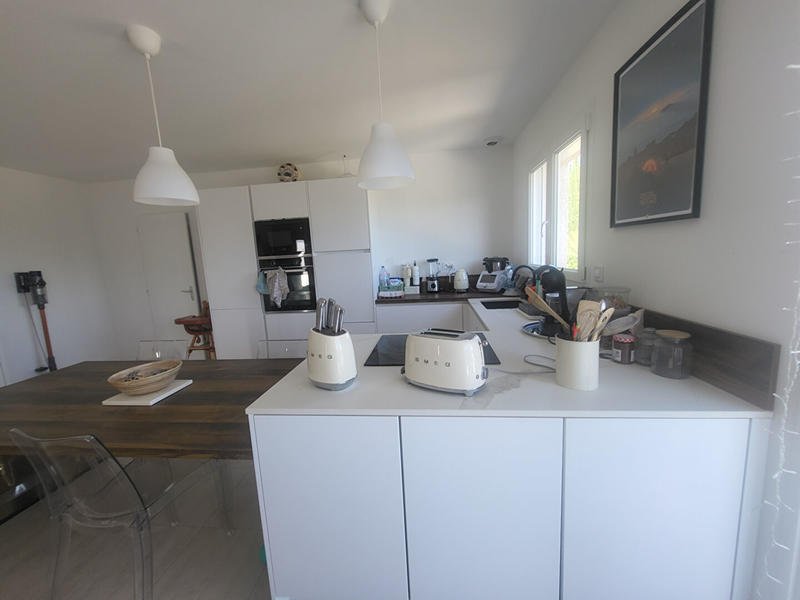 Maison - 93 m² - 4 pièces