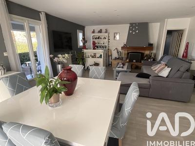Maison - 102 m² - 4 pièces