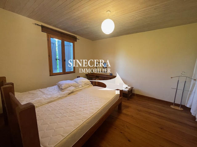 Maison - 340 m² - 5 pièces