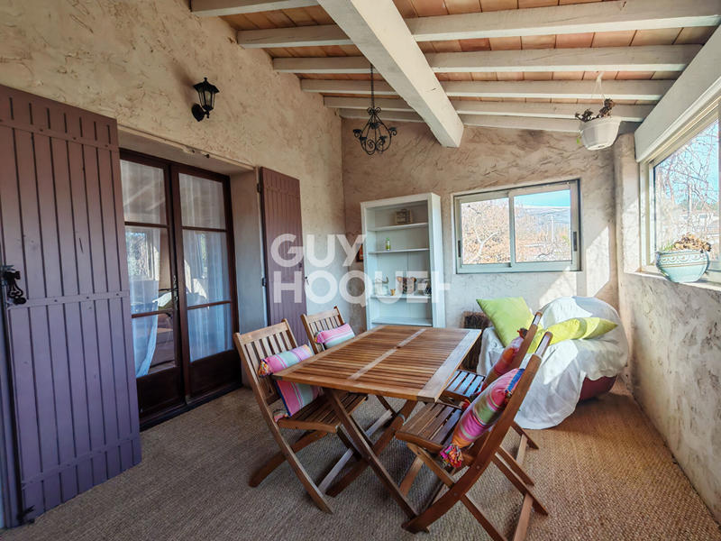 Maison - 320 m² - 9 pièces