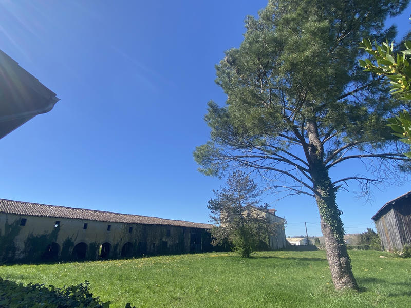 Bastide - 700 m² - 10 pièces