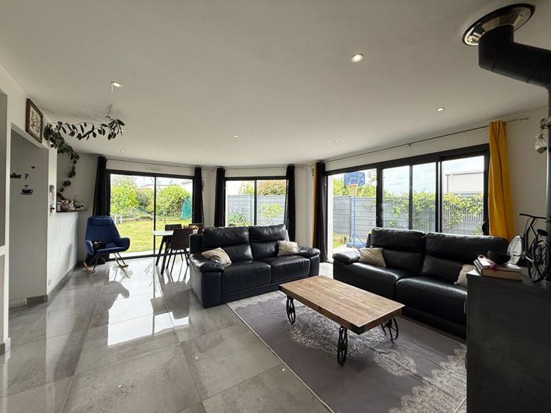 Maison - 143 m² - 5 pièces