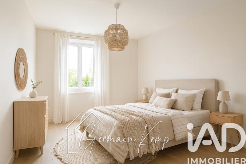 Maison - 250 m² - 9 pièces