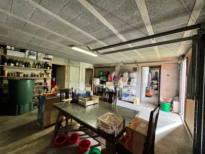 Local artisanal - 223 m² - 4 pièces